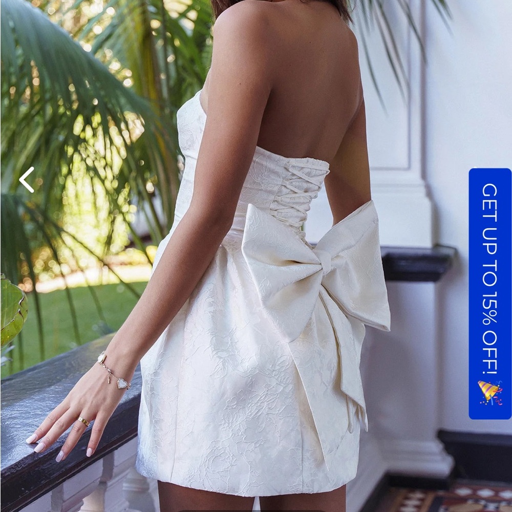 SELFIE LESLIE MELTY KISSES BOW MINI DRESS